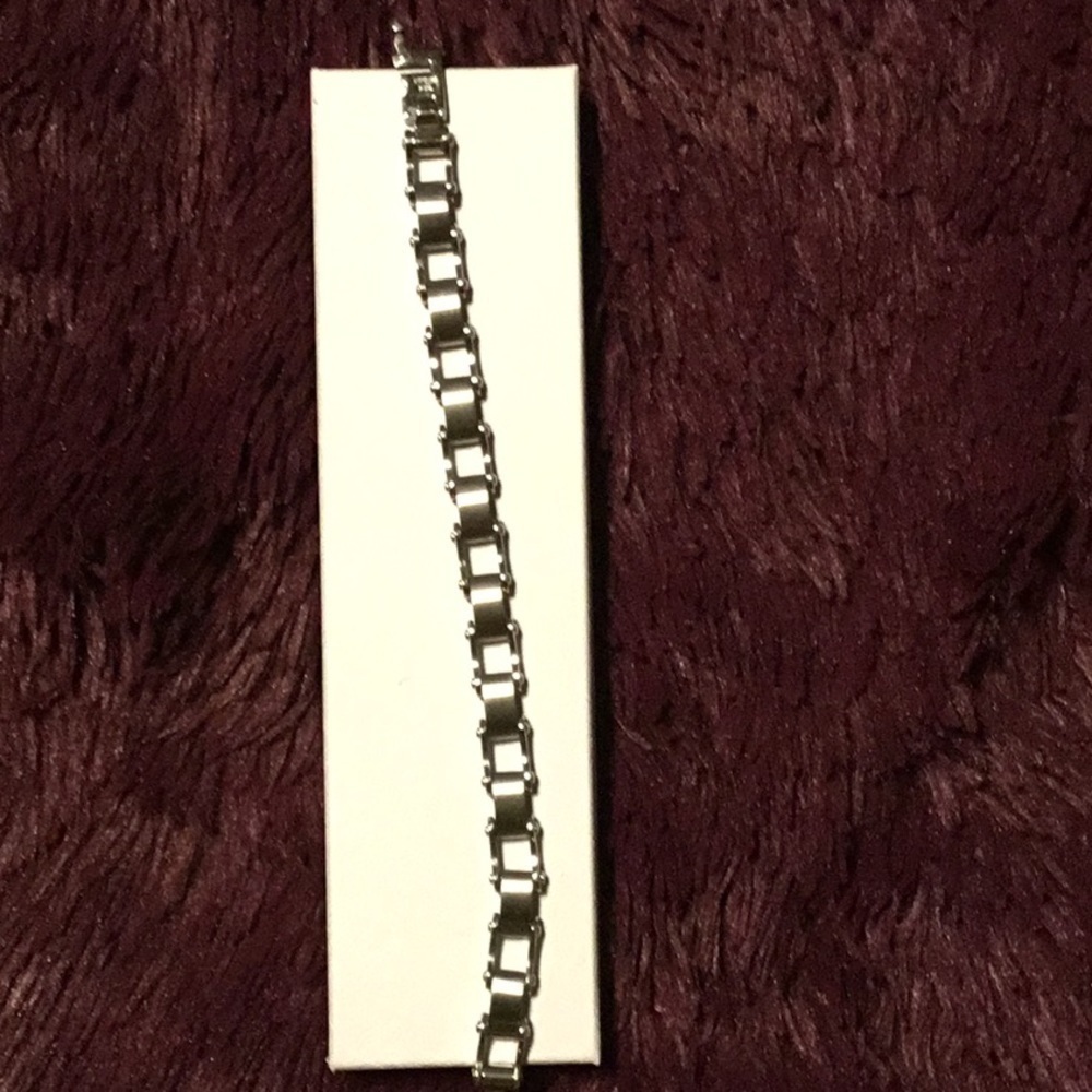 STAINLESS STEEL‎ BIKE CHAIN/ BOX CHAIN LINK MEN’S BRACELET